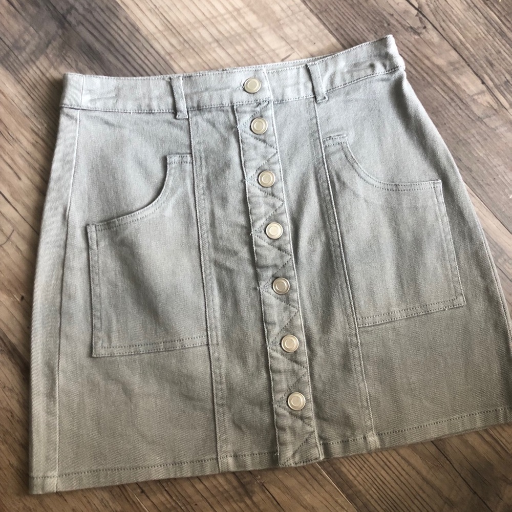 Grey Altar’d State Mini Skirt